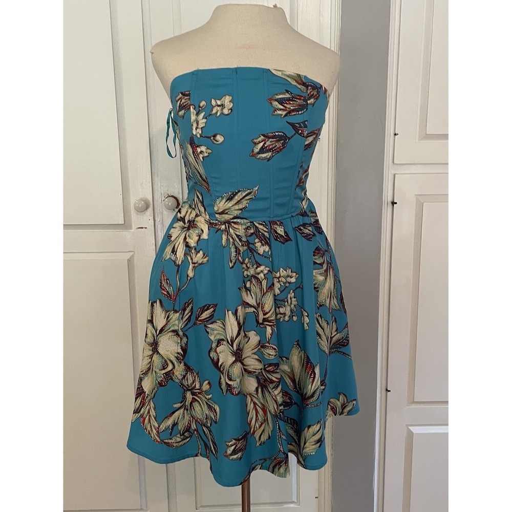 Band Of The‎ Free Strapless Babydoll Dress Colorful Stretchy Back